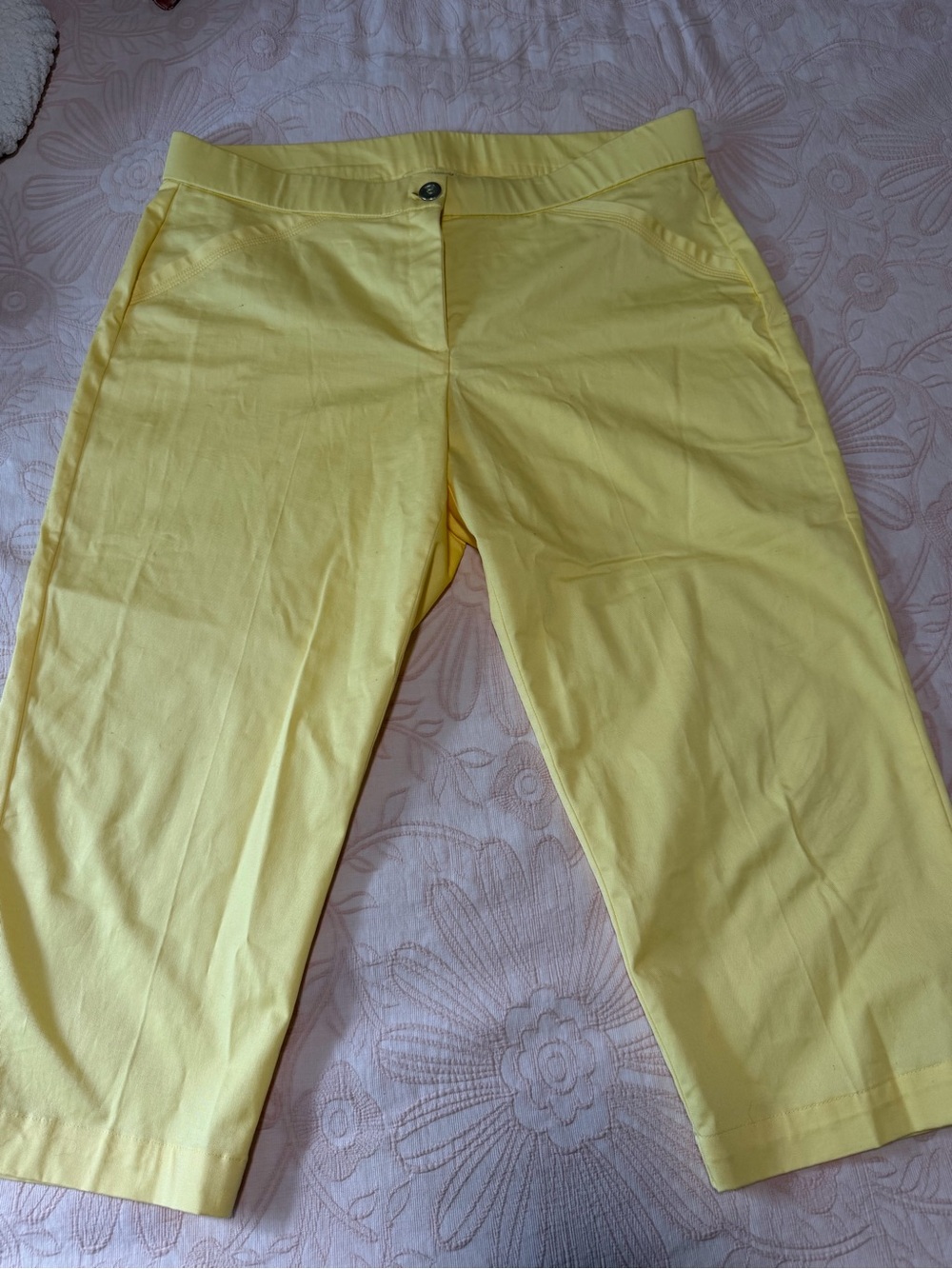 Coral Bay Yellow Cropped Pants